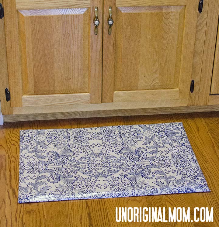 Recover a Kitchen Mat | unOriginalMom.com