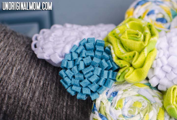 Spring Yarn Wreath | unOriginalMom.com