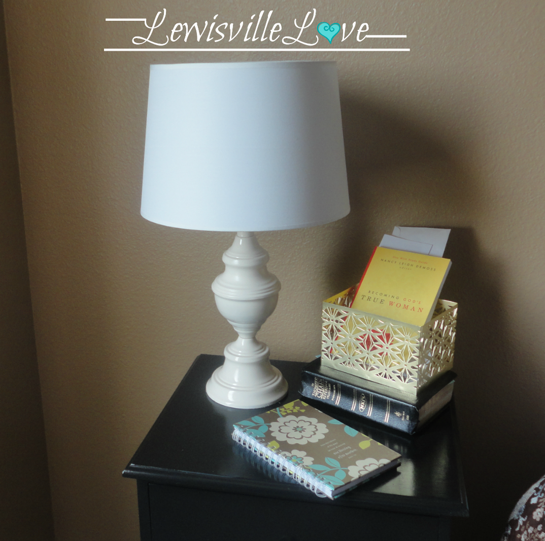 Original Friday Feature: Lamp Makeover Tutorial by Lewisville Love