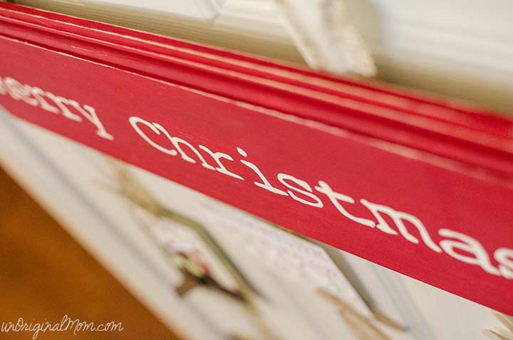 DIY Hanging Christmas Card Holder - great way to display lots of Christmas cards without taking up flat space!