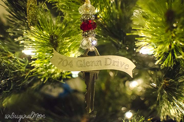 Great use for an old key from a former house - turn it into a keepsake ornament!