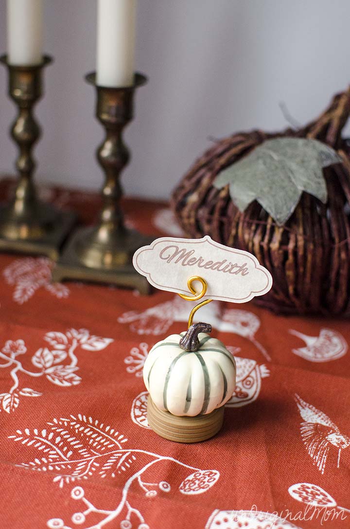 Thanksgiving Place Card Holders and Place Cards using Silhouette Sketch Pens  | unOriginalMom.com