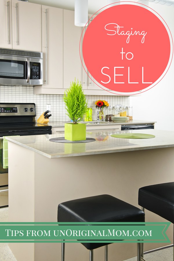 Staging to SELL: Tips on how to effectively stage your house without having to make it look like a page out of a magazine. #househunting #staging