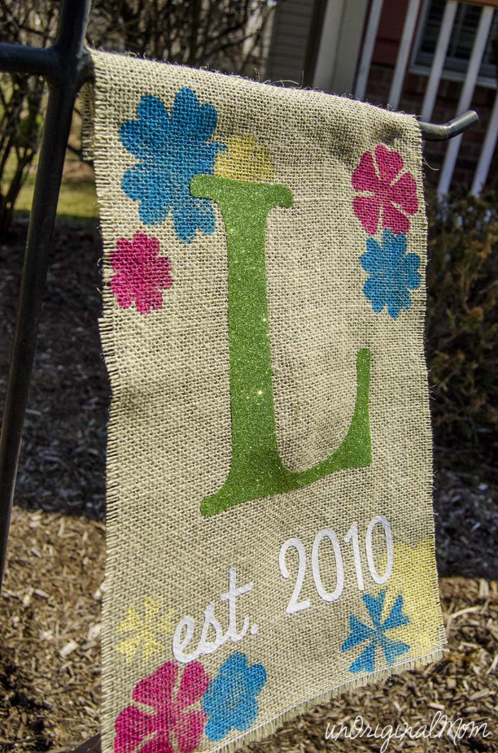 A "rustic glam" burlap garden flag with glitter heat transfer vinyl!