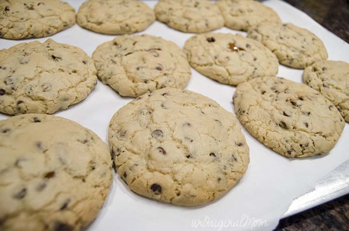 Our @OREO Cookie Papa Bites will make your mouth water 😋 (via @Foodan, Chocolate Chip Cookie