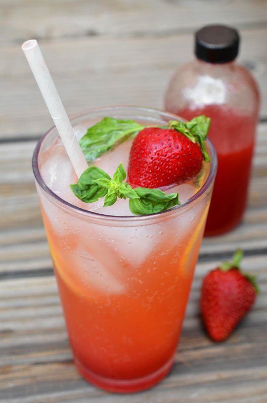 15 Summer Mocktails - Strawberry Basil Soda