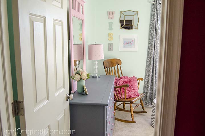 Beautiful dresser transformation with chalk paint.  Love the gray and pink color combination, perfect for a "big girl room!"