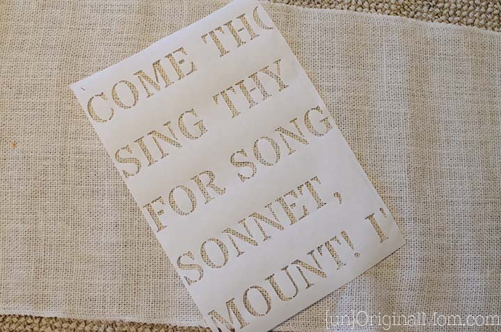 Freezer paper stenciled burlap with a hymn text - perfect for Thanksgiving!