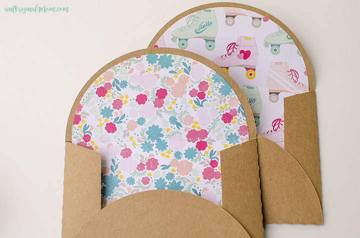 Custom envelopes and pretty envelope liners with your Silhouette Cameo or Portrait