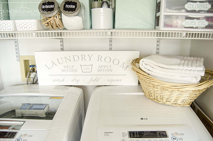 Painted laundry sign with a free silhouette cut file and PVPP tutorial. Love the vintage farmhouse look!