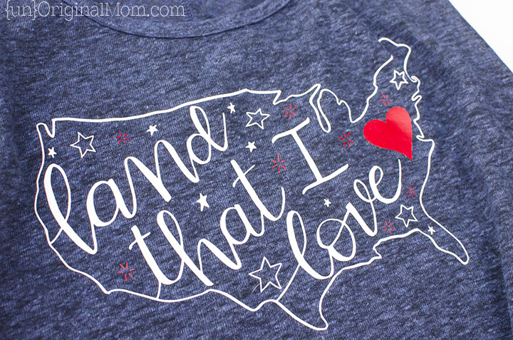 Love this "Land That I Love" hand lettered patriotic shirt - plus a free cut file to make it with your Silhouette!