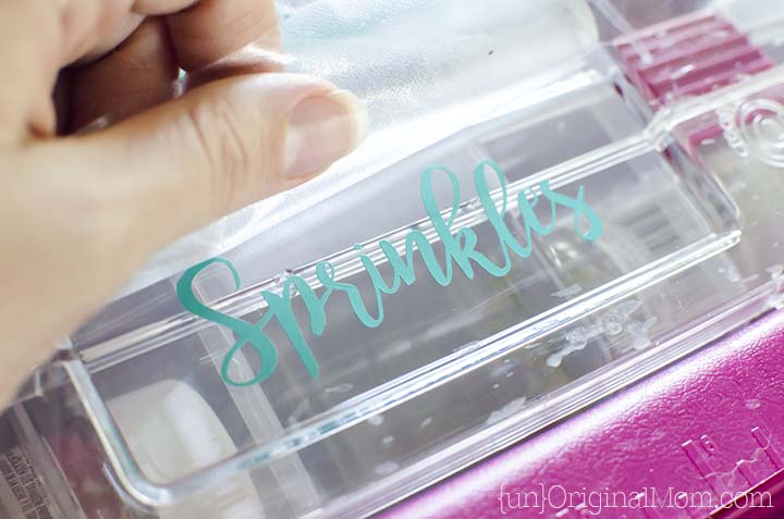 Got lots of baking and cake decorating odds and ends? Sprinkles, decorating tips, food coloring, pastry bags...keep them all organized with this great organization hack!