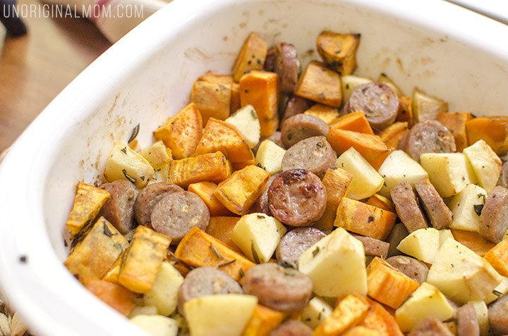 All the flavors of fall in one delicious dish! This is SO ridiculously easy to make, and even my kids gobbled it up!
