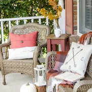How to Create a Cozy Fall Front Porch