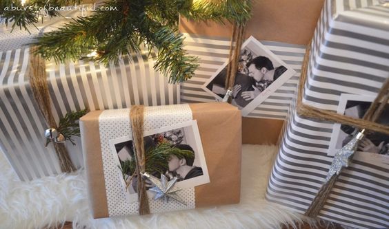 Love these ideas for dressing up brown paper packages at Christmas! Save money on wrapping paper and still have the prettiest gifts under the tree.