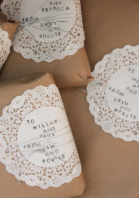 Love these ideas for dressing up brown paper packages at Christmas! Save money on wrapping paper and still have the prettiest gifts under the tree.