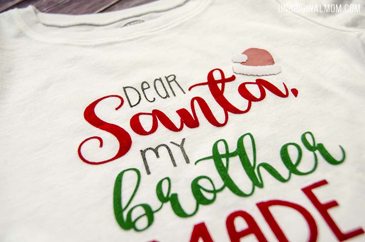 "Dear Santa" Brother-Sister shirts - such cute sibling christmas shirts! There's a free Silhouette cut file, too!