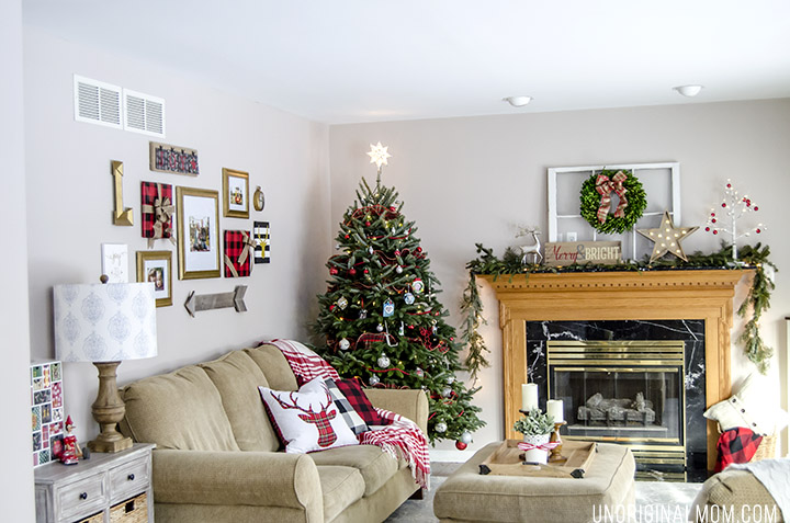 Beautifully decorated Christmas Home Tour from unOriginalMom.com - lots of great Christmas decor ideas here!