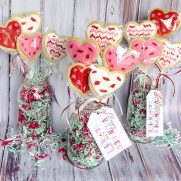 Valentine’s Day Cookie Bouquets