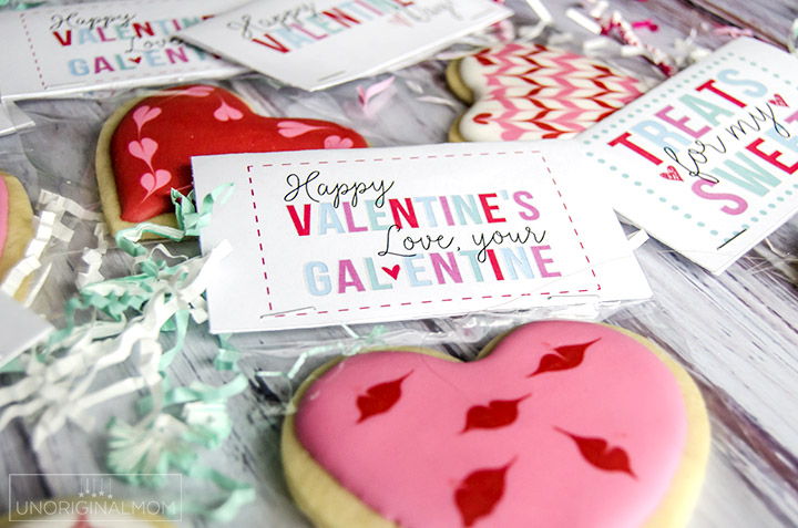 Free printable labels for Valentine's Day treat bags - so cute!