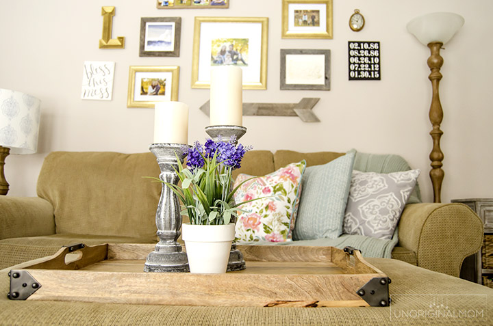 Beautiful spring home tour with lots of farmhouse style. | farmhouse spring home tour | farmhouse shelves | spring foyer | decorating for spring | spring decor