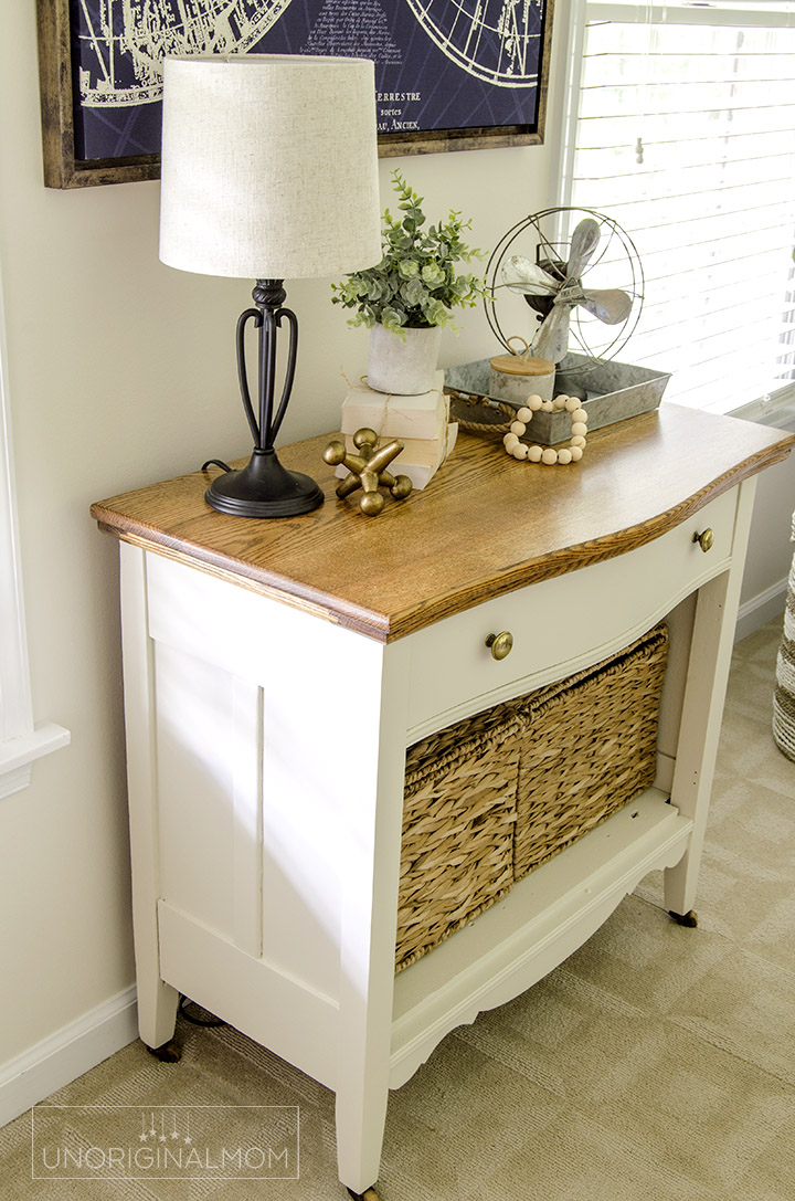 A wood cabinet gets a beautiful farmhouse style makeover with Fusion mineral paint Champlain | farmhouse furniture makeover | farmhouse office | fusion mineral paint