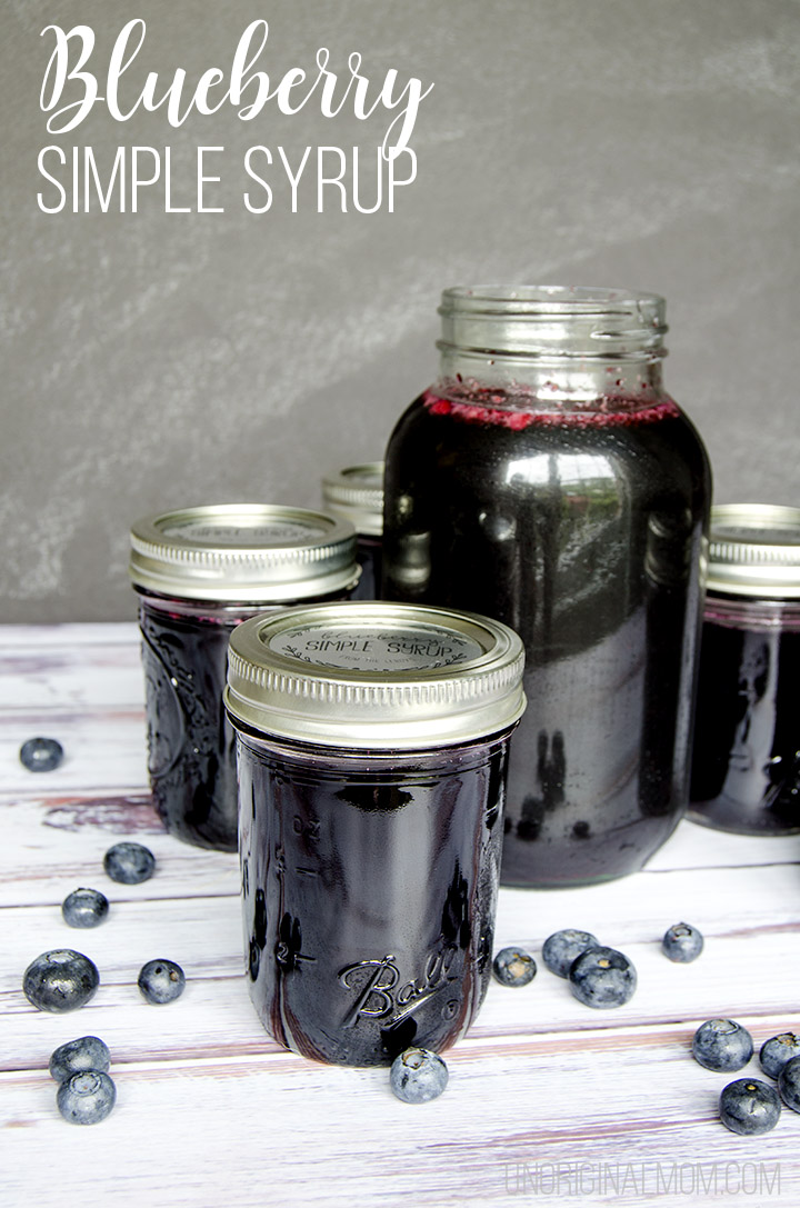 Blueberry simple syrup - so easy to make, and a delicious way to make all kinds of summery drinks and cocktails! Plus it's a great gift idea. Free printable recipe cards, too! | blueberry simple syrup | blueberry cocktails | blueberry drink ideas | blueberry recipes | mocktails