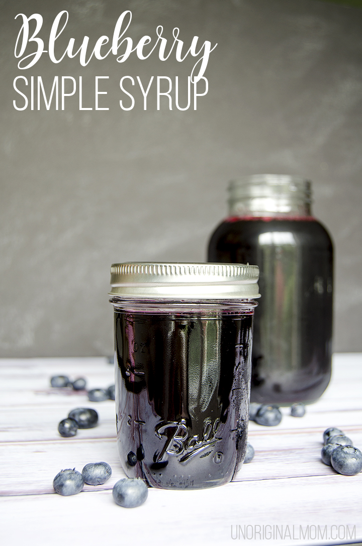 Blueberry simple syrup - so easy to make, and a delicious way to make all kinds of summery drinks and cocktails! Plus it's a great gift idea. Free printable recipe cards, too! | blueberry simple syrup | blueberry cocktails | blueberry drink ideas | blueberry recipes | mocktails