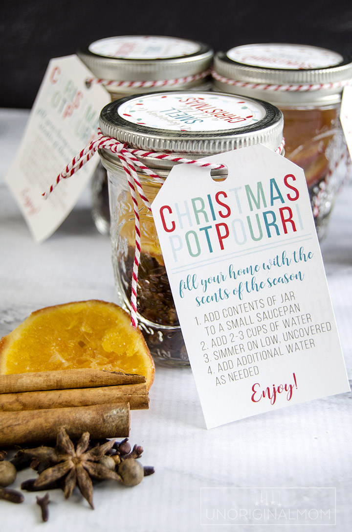 DIY Christmas Gifts: Christmas Potpourri in a Jar + Free Printable Gift Tags