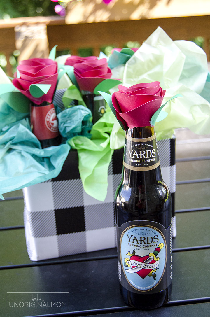 DIY Beer Bouquet as an anniversary gift or Valentine's gift for your man! #giftsformen #anniversarygift #valentinesgift #beer