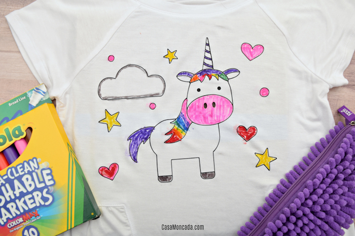 Make your own unicorn coloring shirt for kids with heat transfer vinyl and your Silhouette or Cricut! Super fun for party favors, or just because!