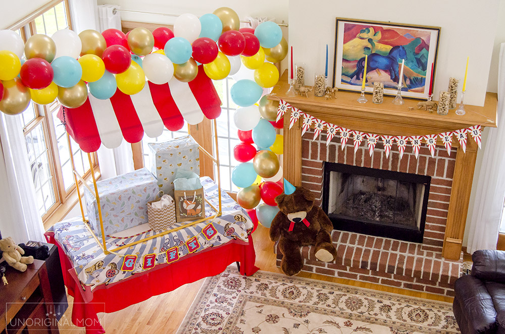 Planning a Circus Baby Shower or a Circus themed party? Here are a bunch of fun DIY Circus elements!