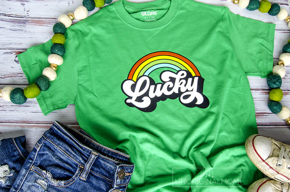 Free St. Patrick's Day SVG - includes a cut file for Silhouette and Cricut! Super fun retro "lucky" design, perfect for a graphic tee!